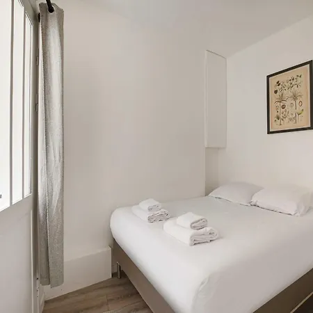 Apartment Magnificent - 2br 6p - Rochechouart Paris